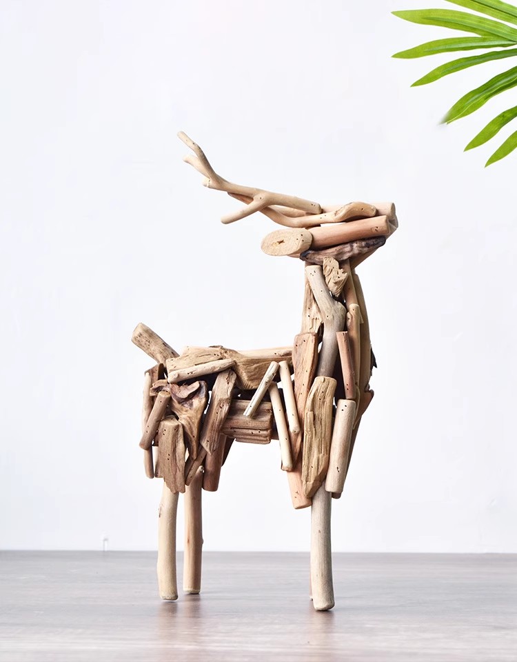 Handmade solid wood deer handicraft ornament