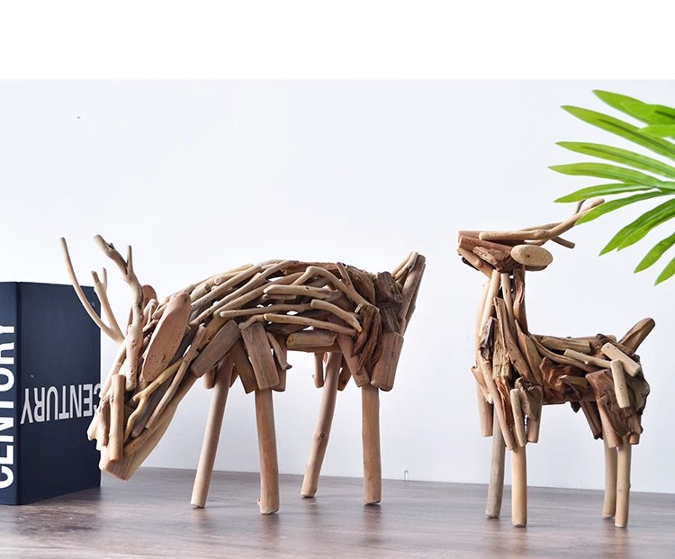 Handmade solid wood deer handicraft ornament