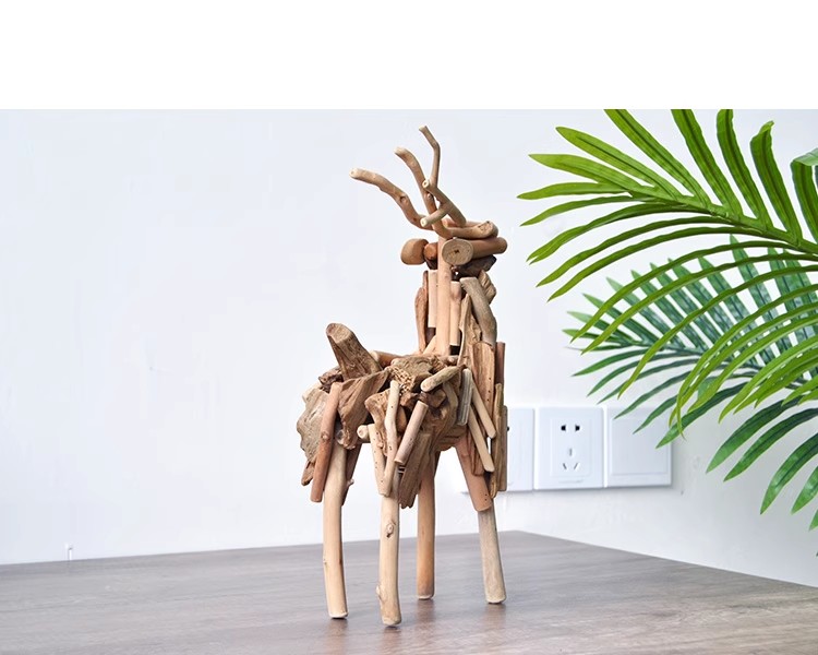 Handmade solid wood deer handicraft ornament