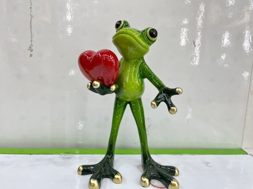 Simulation animal love frog resin handicraft ornament