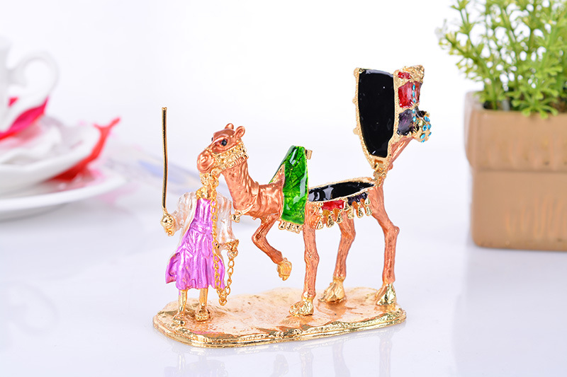 Painted llama across the desert handicraft ornament