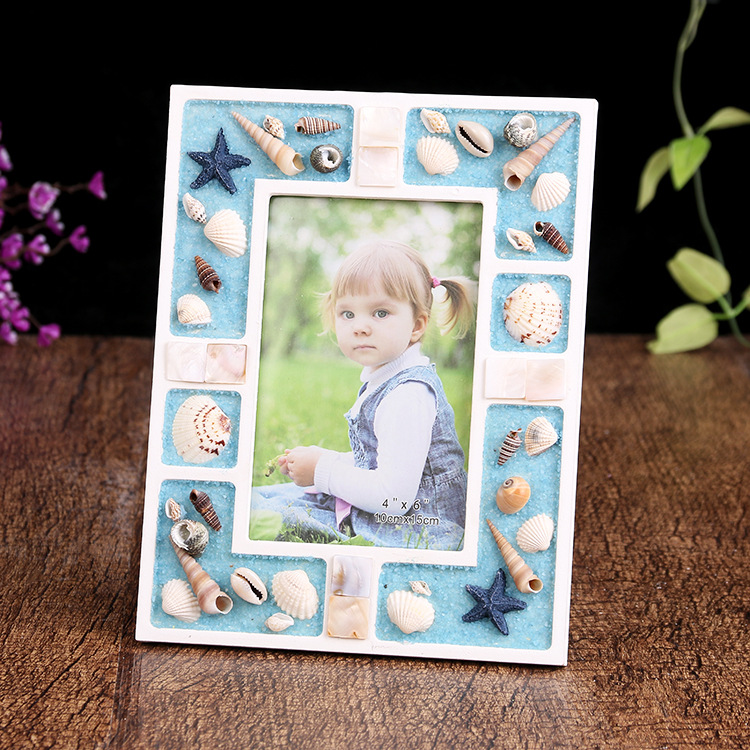 Creative wooden shell children's photo frame