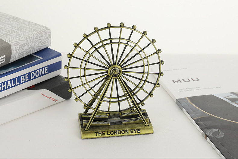 Metal Ferris wheel, construction model, crafts, ornaments
