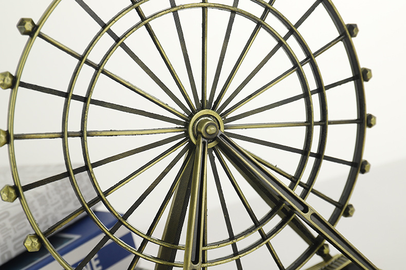 Metal Ferris wheel, construction model, crafts, ornaments