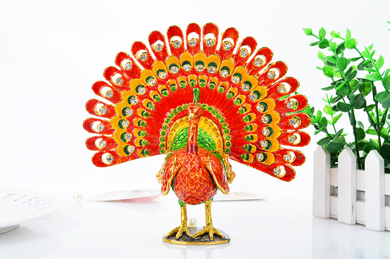 Peacock open screen metal crafts ornaments