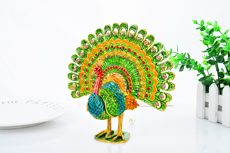 Peacock open screen metal crafts ornaments