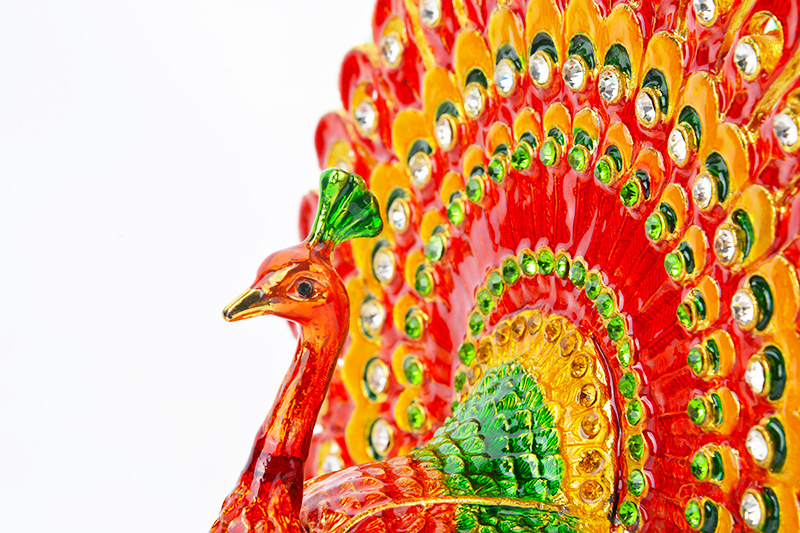 Peacock open screen metal crafts ornaments