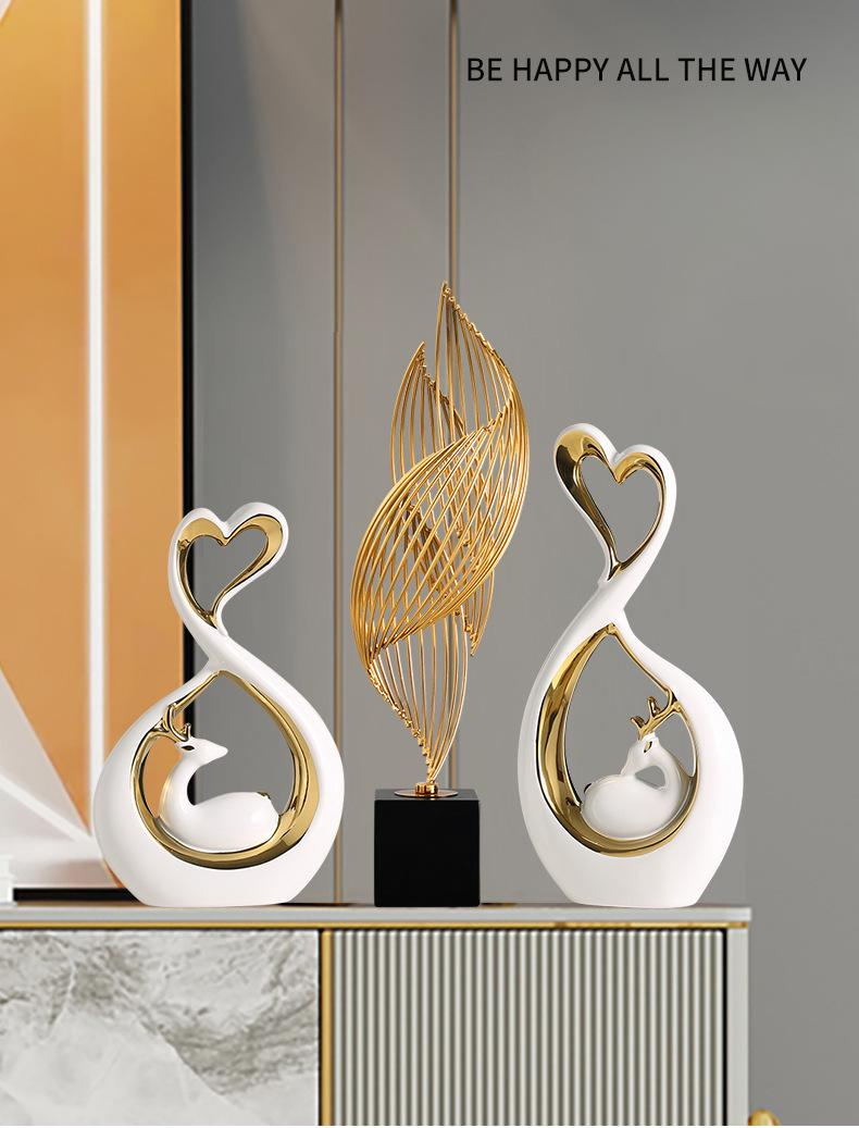 Wine cabinet TV cabinet ceramic decorative ornaments - home crafts
