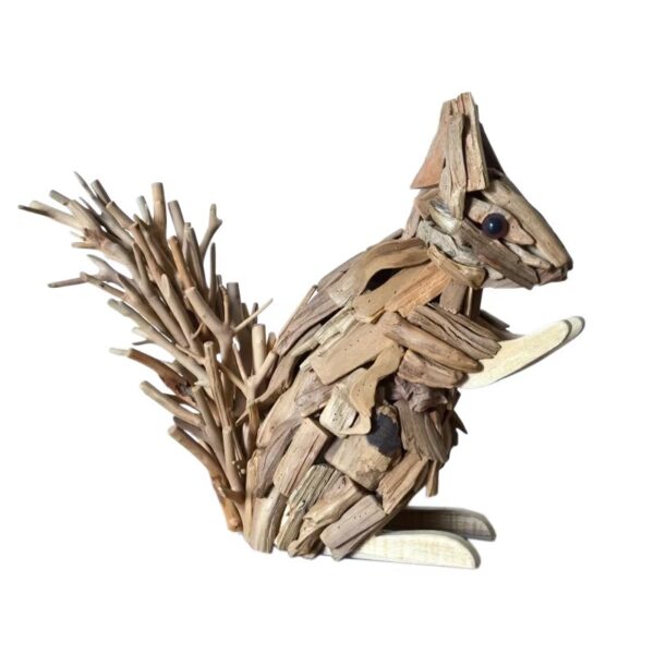 Wooden squirrel animal handicraft ornament - صورة Wooden squirrel animal handicraft ornament - صورة 5