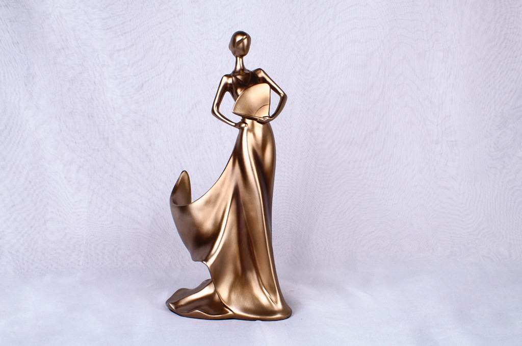 Take a fan shaped like a beautiful woman, red wine shelf, ornaments, resin crafts
